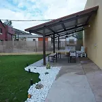 La Casa Del Rio Granja Llumes