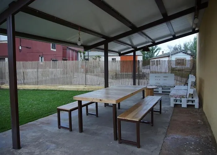 La Casa Del Rio * Granja Llumes